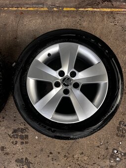 Alu disky R15 ORIGINÁL ŠKODA s letními pneu - 5