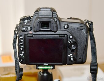 Nikon D750 + objektiv Tokina AF 235 II - 5