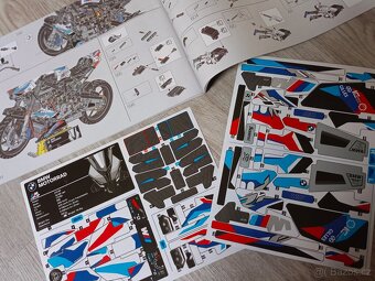 model TECHNIC - BMW M1000RR - 5