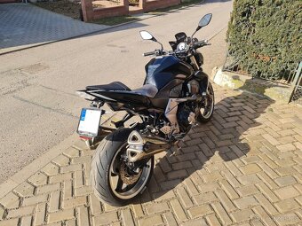 Kawasaki Z1000 - 5