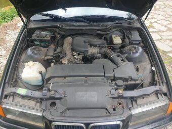 Compact BMW e36 benzín 1.6 - 5