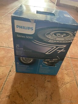 Philips holicí strojek nový - 5