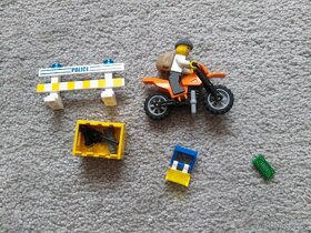 Lego City policejní auto - 5