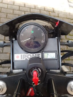 Suzuki SV 650 N - 5