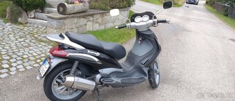 Piaggio Beverly 200 - 5