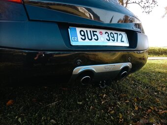 Renault Megane GT 2.0 DCI 110 kW - 5