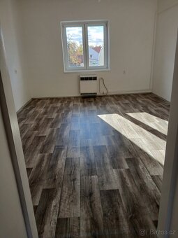 Volný byt k pronájmu - 5