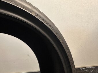 225/40/18 dunlop letní 5mm - 5