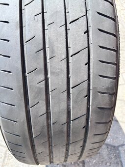 Pneu Bridgestone dvourozměrná 275/35 RF21 99Y 245/40RF21 99Y - 5