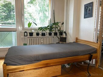 Dřevĕná postel s elektrickým roštem - 5