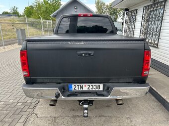 Dodge Ram 1500 zadní náhon HEMI 5,7 Magnum - 5