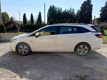 Opel Astra 1.6 CDTI 2018 - 5