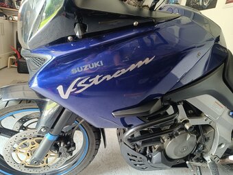 Boční plasty Suzuki v-strom dl 1000 - 5