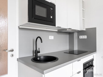 Pronájem bytu 2+kk, Čestmírova, Nusle, 19900 Kč/měs, 43 m2 - 5