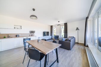Apartmán 2+kk s lodžií a garážovým stáním u Máchova jezera v - 5