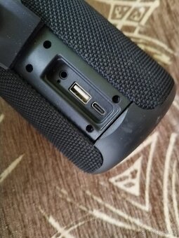 Přes Bluetooth - 5