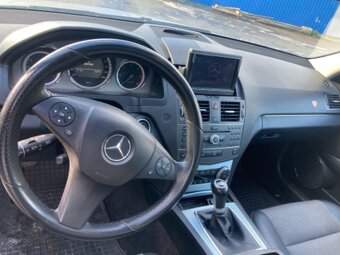 Mercedes třídy C w204 - díly z vozu - 5