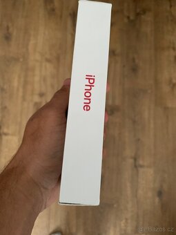 iPhone Xr možná - 5