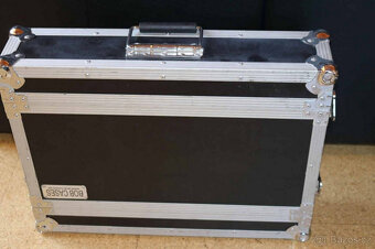 Digitální mixážní pult Midas M32 + Midas DL16 v kufru - 5
