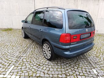 Volkswagen Sharan 1.8 turbo benzín 150 koní - 5