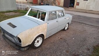 Škoda 120S - 5
