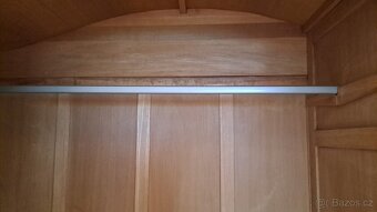 Komoda, toletka a velka skrin - 5