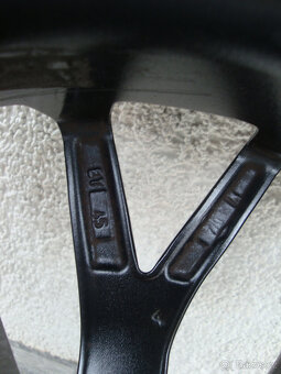 Alu kola zimní pneu BMW F40 7,5mm 2023r - 5
