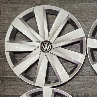 Prodám kryty kol Volkswagen r16 B102 - 5