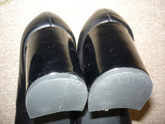 Černé lodičky Baťa, vel.38 z pravé kůže - 5