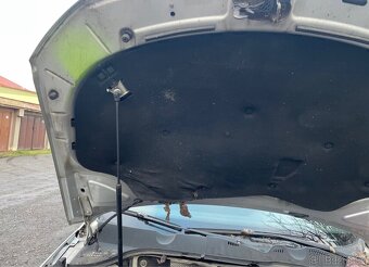 Prodám kapotu VW Passat B6 – LA7W - 5