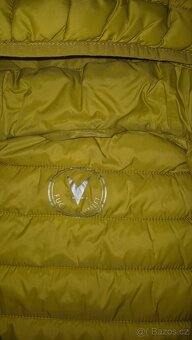 Žlutá jarní bunda - 5