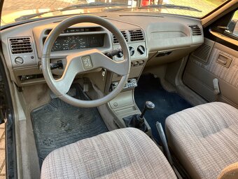 Peugeot 205 1.8 D - 5