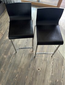 Jídelní stůl, židle, barové židle - 5