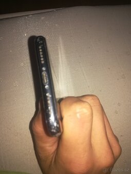 Iphone xr na dily - 5