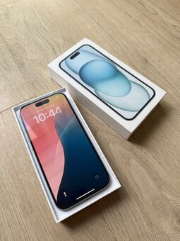 Apple iPhone 15 128GB modrý - 5