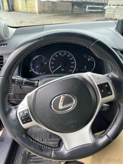 Lexus ct200h - 5