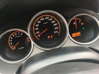 Prodám Honda city 1.3 61 Kw - 5