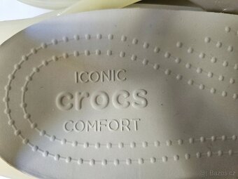 Crocs Isabella Strappy Sandal vel.41-42, NOVÉ - 5