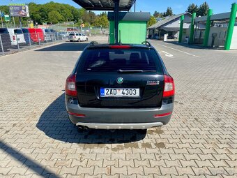 Škoda Octavia Scout 2.0tdi 4x4 1.majitel původ ČR nová STK - 5
