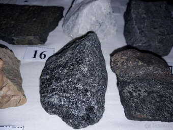 S93 Sbírka 40 ks minerálů, hornin a zkamenělin - 5