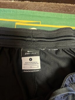 Nike fotbalové tepláky AC Sparta Praha L pilka spodenki getr - 5