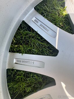 Original kola AUDI, Q7,Touareg, R20,5x112 ET: 33 - 5