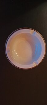 Popelník s hnědým proužkem - 5