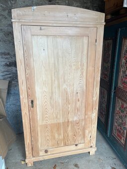 Skříň starožitná masiv - 5