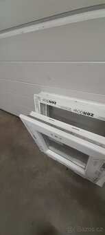 Plastové okno 50x50 - 5