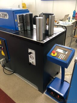 Horizontální ohýbací lis T-400 MULTI. - 5