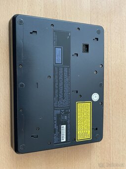 Přenosný DVD přehrávač do auta zn. SONY - 5