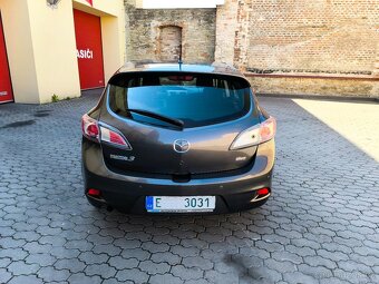 Mazda 3 , 1.6 77kw, r.v: 10/2012, 165000km, hezký stav. - 5
