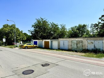 Prodej garáže, 17 m2 - Brno-Bystrc, ev.č. 00951 - 5