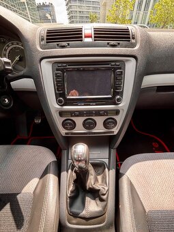 RS ŠKODA OCTAVIA 2.0 TFSI 176KW, WEBASTO, BEZ KOROZE, - 5